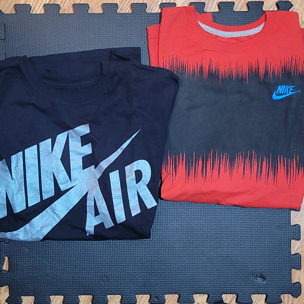 2 XL nike t shirts 1 red and one black